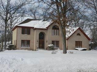 410 Timber Ridge Dr, Bartlett, IL 60103