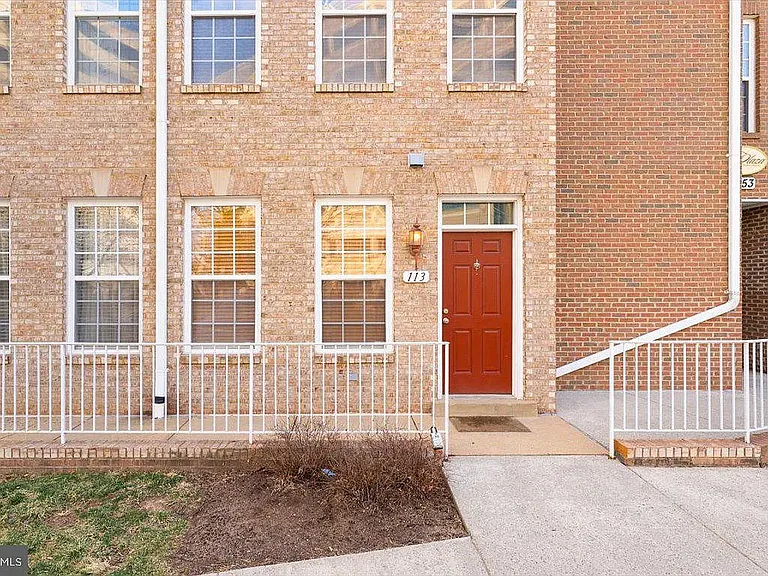 2651 Park Tower Dr #113 — Photo 2