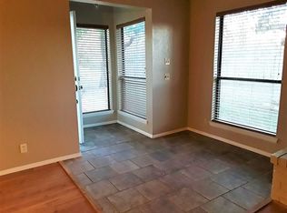 1701 Surrey Ln, Enid, OK 73703