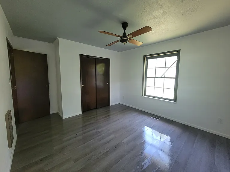 3405 Granberry Dr — Photo 9