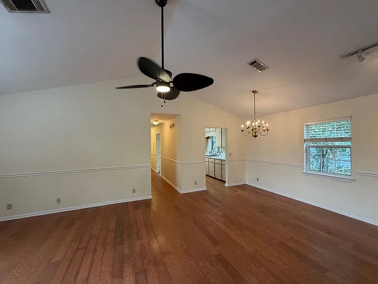 501 Pine St — Photo 4