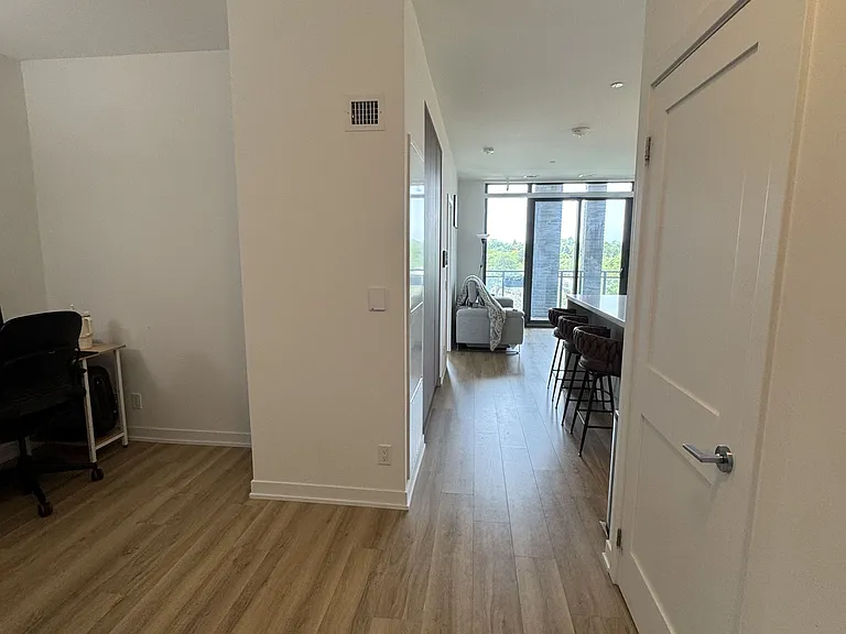 1 Hillsdale Ave E #609 — Photo 35