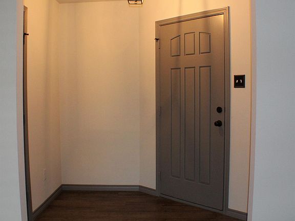 4th image of 7807 Avenue J