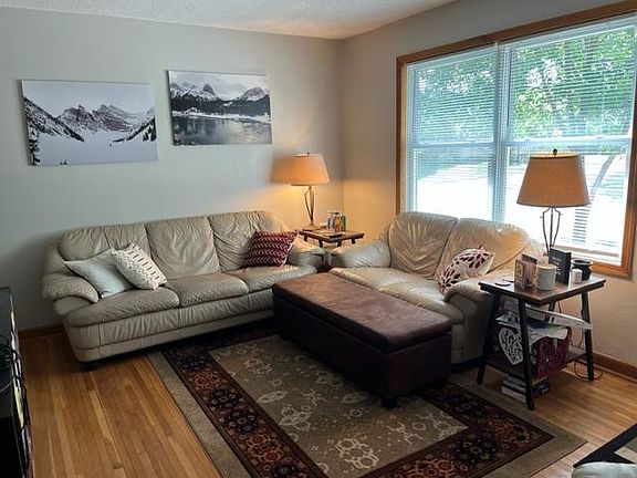 3rd image of 75 Logan Ave W