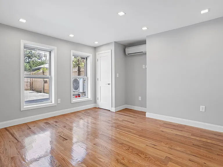 1253 Saint Marks Ave #1 — Photo 15