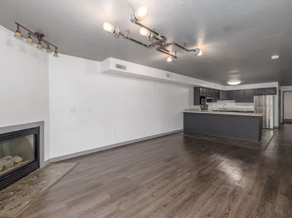 25/27 3rd St, 27 3rd St #203, Fond Du Lac, WI 54935