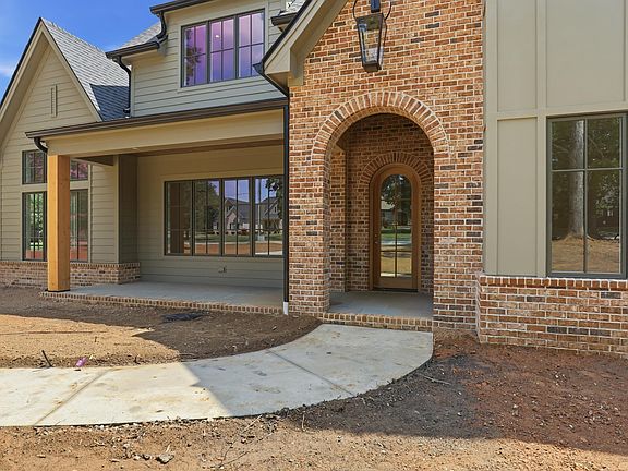 2nd image of 53 Bell Rd