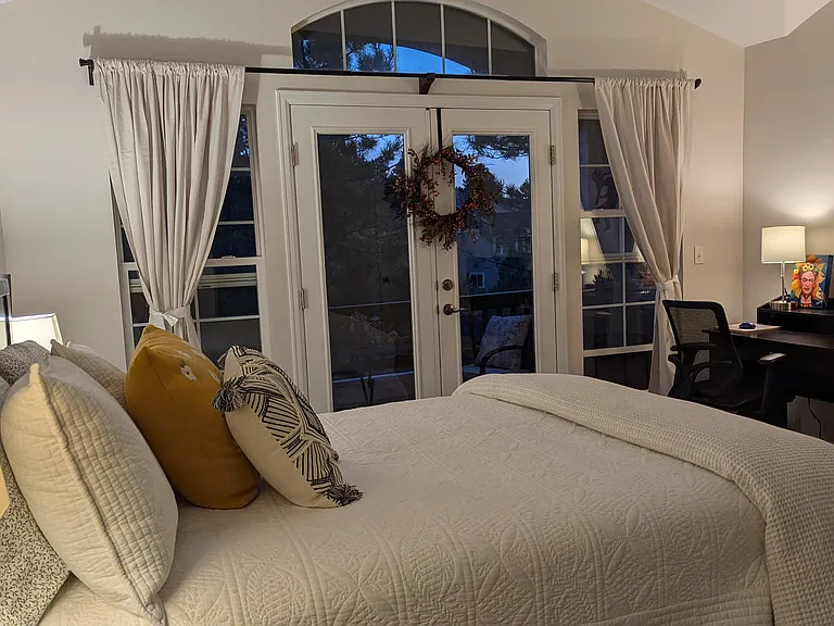 1652 Cherry Hills Ln — Photo 18