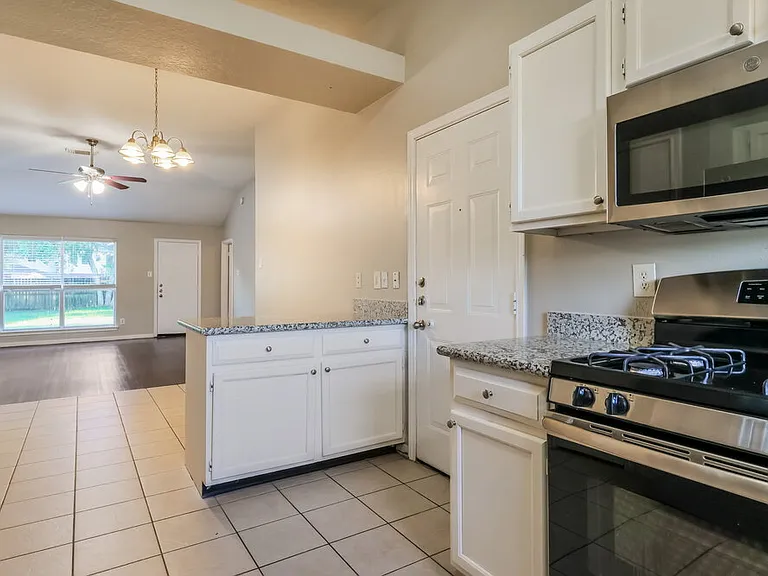 23715 Prairie Bird Dr — Photo 8