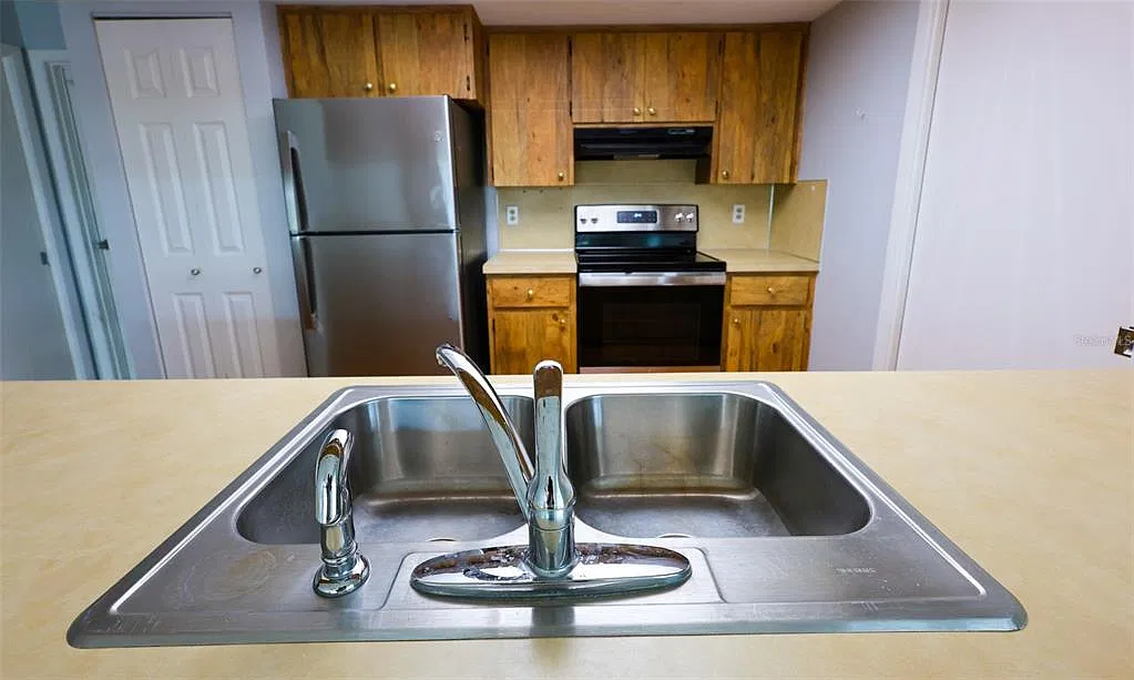 2 bed, 2.0 bath, 1518 sqft, $2,400 — Photo 4