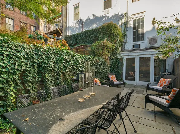 354 W 23rd St, New York, NY 10011