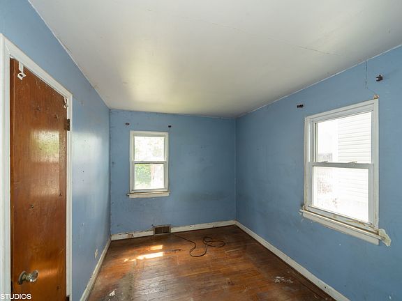 5th image of 2722 Westbrook Dr