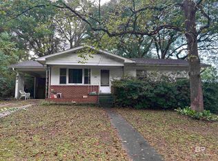 1305 Diane Ct, Mobile, AL 36618