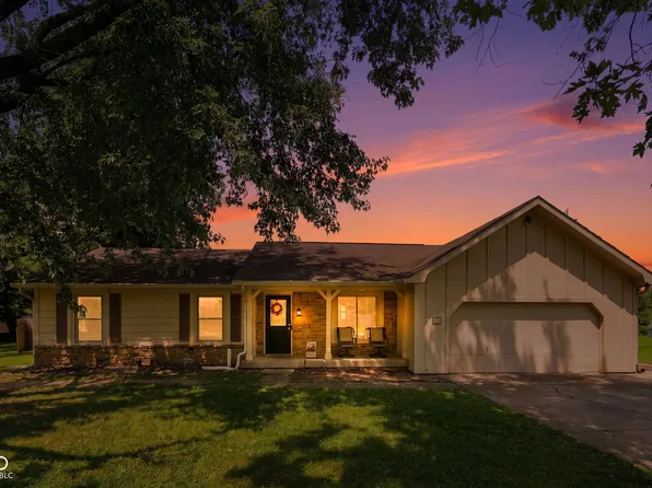 10 Tarry Ct, Greenwood, IN 46142