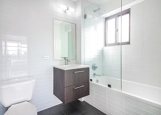 Rented by Greystar | media 4