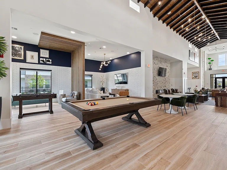 Clubhuose Pool Table