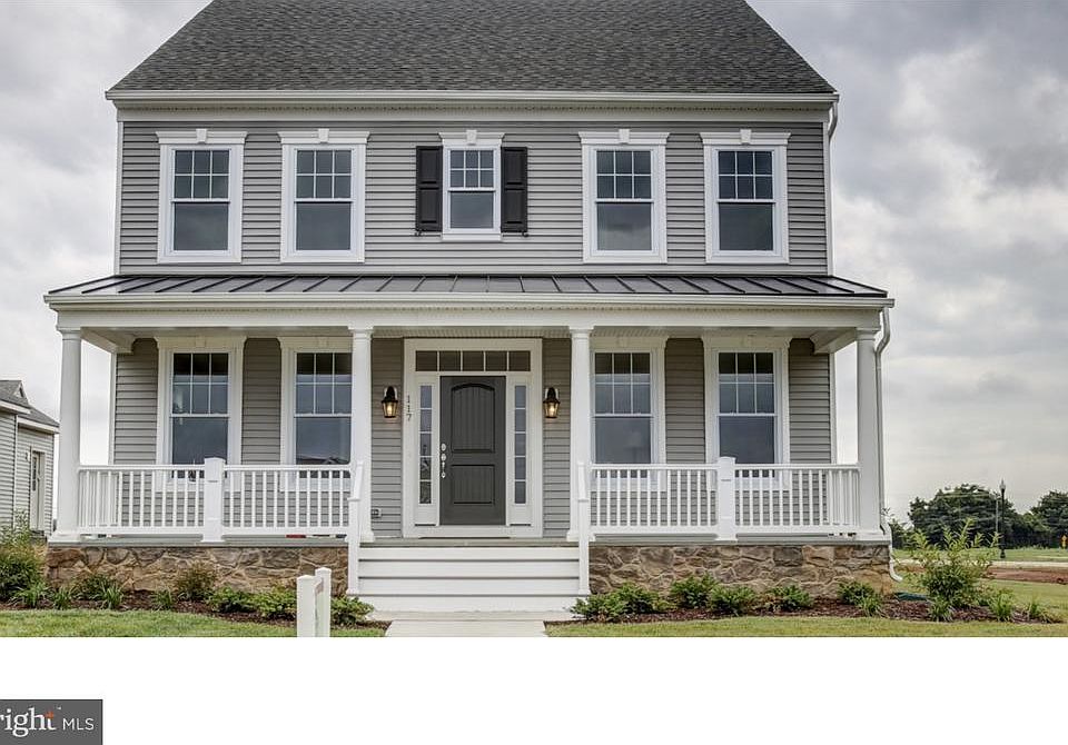 1st image of 348 Ellenwood Dr