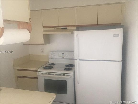4th image of 17580 NW 67th Pl #H-1