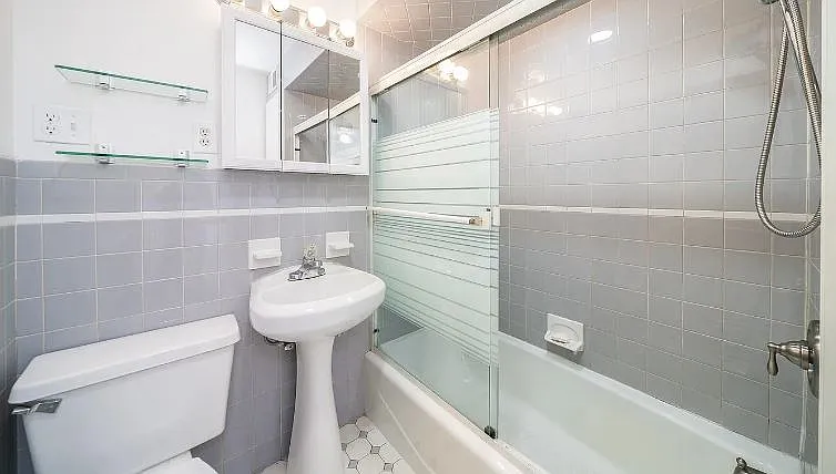 153 County Ave #1 — Photo 3