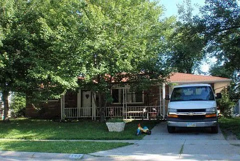 143 Savoy Ave photo 1