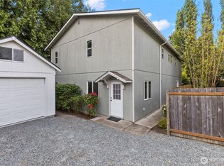 7023 16th Avenue SW, Seattle, WA 98106