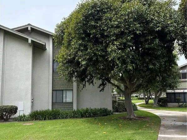 8777 Coral Springs Ct Unit 11H, Huntington Beach, CA 92646
