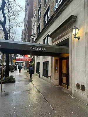 Rented by David Francis New York LLC | media 29