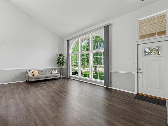 5th image of 1206 Cobblefield Rd