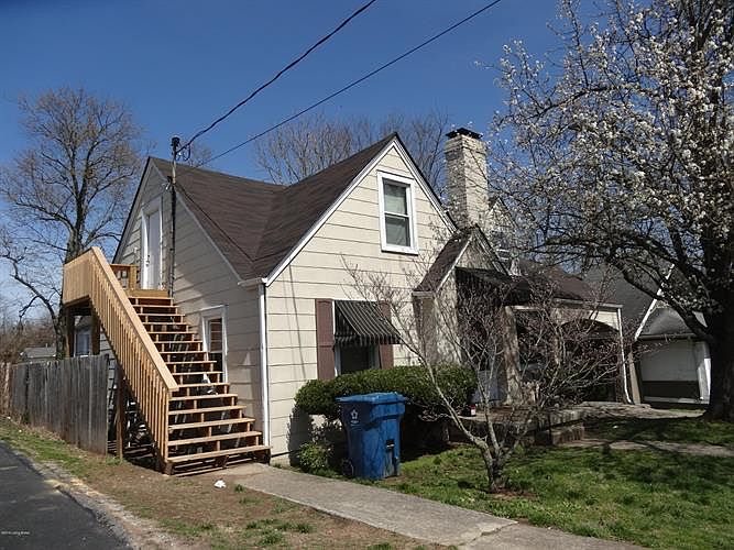 2nd image of 921 Washington St