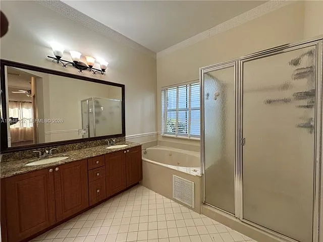 4192 Laurel Ridge Cir #4192 — Photo 10