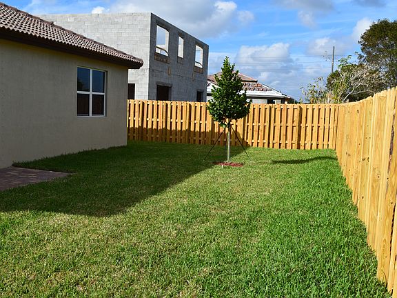 3rd image of 4119 Ne 21 Ct.