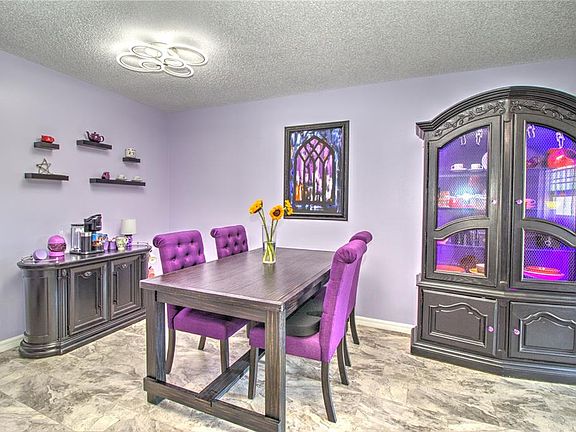 4th image of 1640 NE 40th Ave APT 204