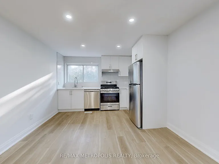 85 Primula Cres #UPPER — Photo 1