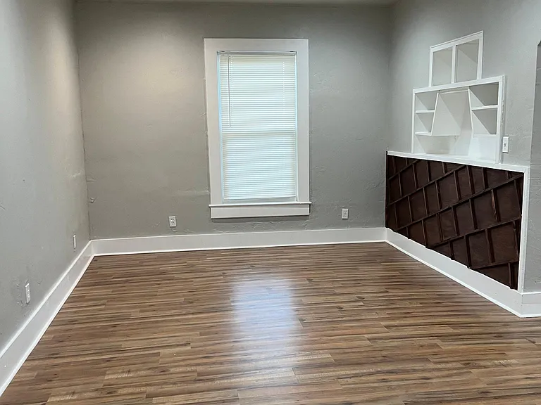 3921 N Youngs Blvd — Photo 6