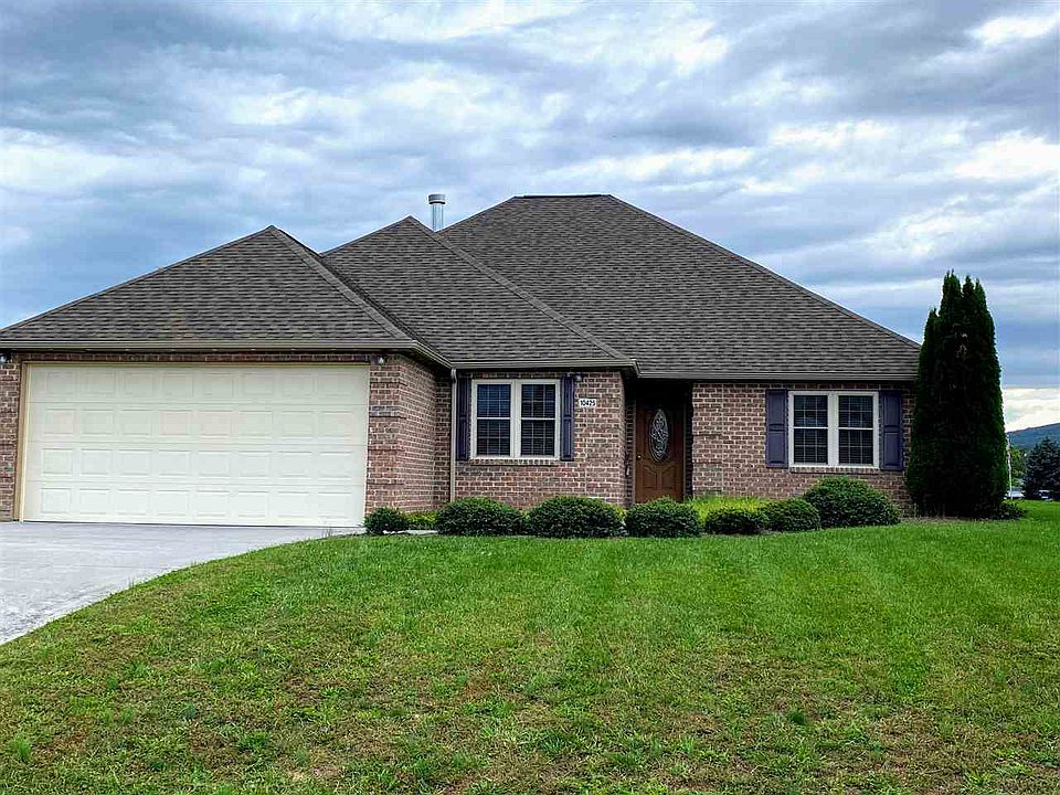 1st image of 10425 Whispering Pine Ln