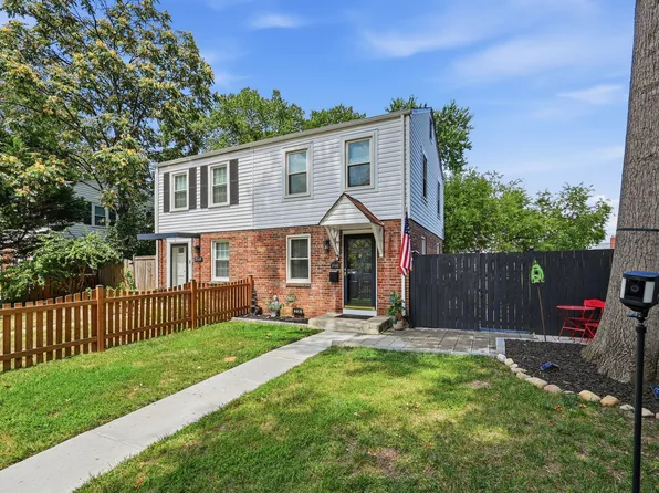 2128 Farrington Ave, Alexandria, VA 22303