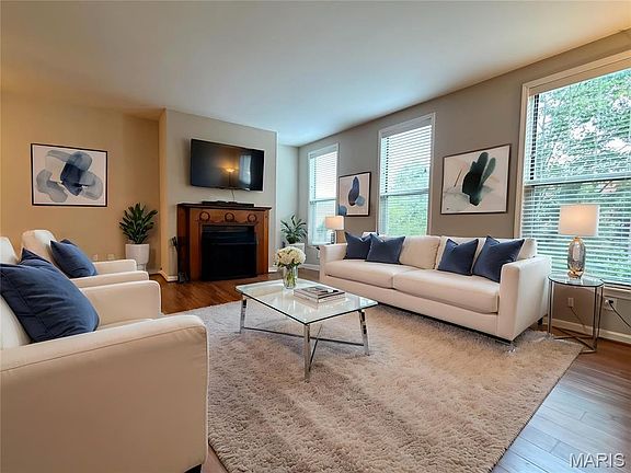3rd image of 2336 Rutger St #36B
