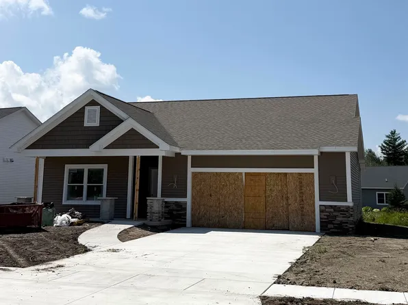 5810 Diamond View East Dr, Midland, MI 48642