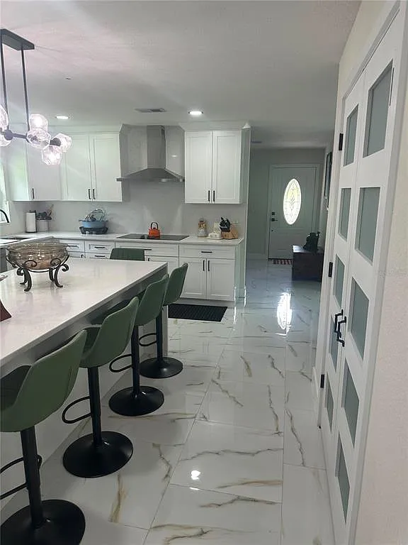3 bed, 2.0 bath, 1488 sqft, $2,300 — Photo 2