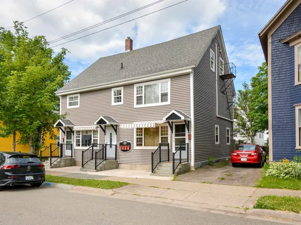 55 Charlotte St, Cape Breton, NS B1P 1B8