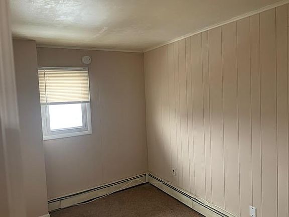5th image of 249 Hancock Ave #B