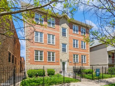 1754 W Wellington Ave APT 1W, Chicago, IL, 60657