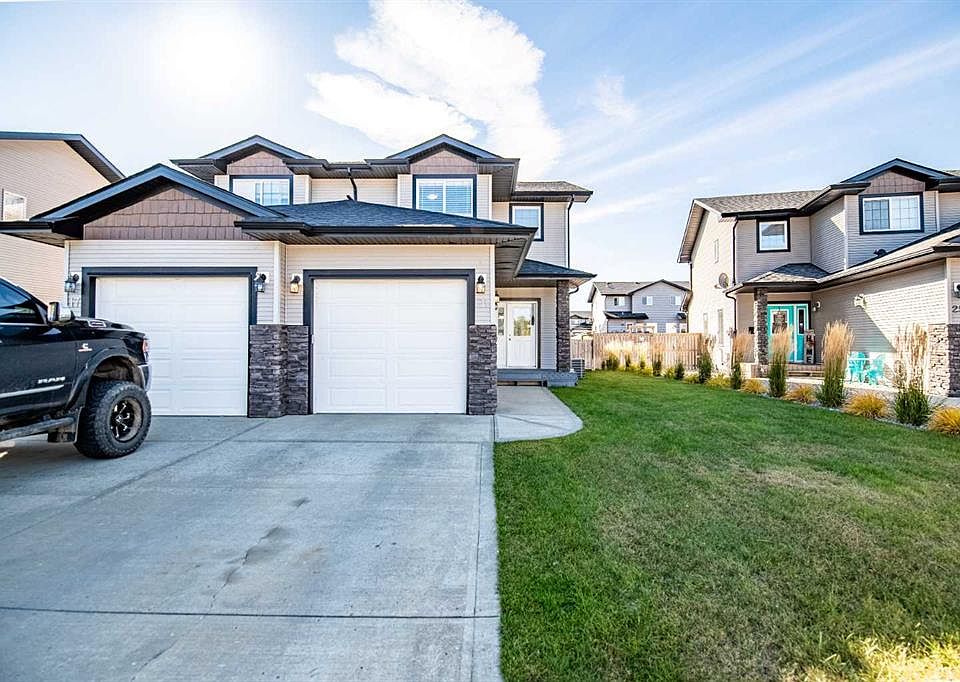 1st image of 21 N Pinetree Close