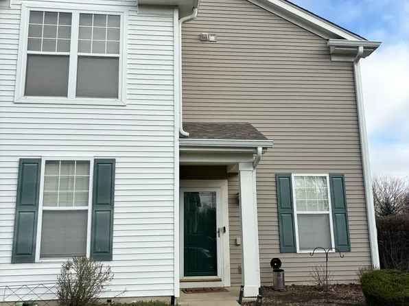 73 Johnson Ct #73, North Aurora, IL 60542