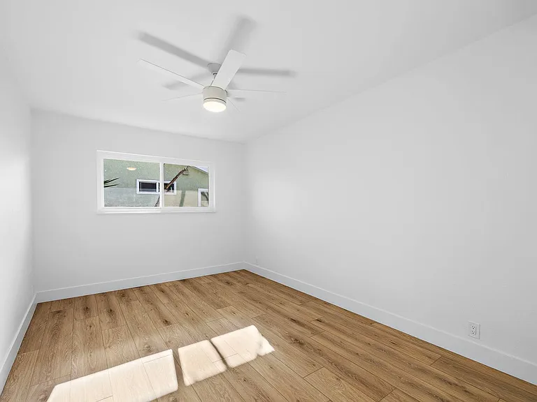 213 Avenida Lobeiro — Photo 10