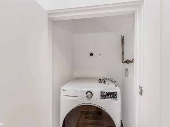 205 Cabrini Boulevard image 18 of 23