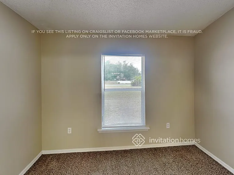 465 Gannet Ct — Photo 9