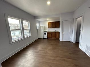 32 Hall St SE APT 1, Grand Rapids, MI 49507