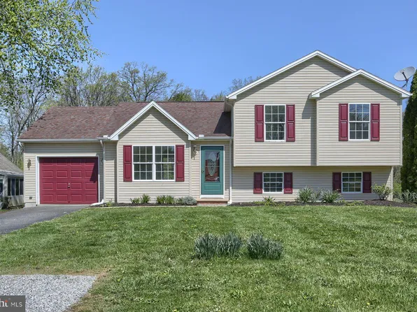 13 Howard Dr, East Berlin, PA 17316