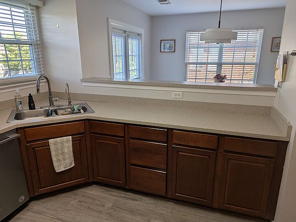 3rd image of 808 Aimes Ct